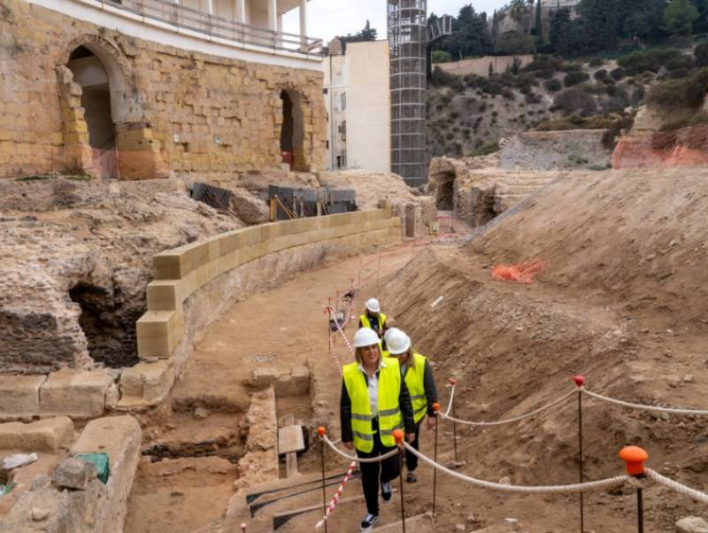 Wednesdays in July and August, guided visits to the Roman amphitheatre of Cartagena