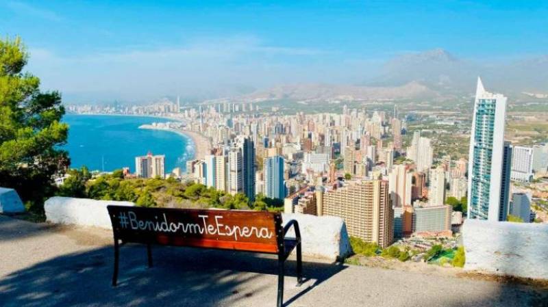 Benidorm bans firecrackers and implements earlier closing times for patron saint festivities