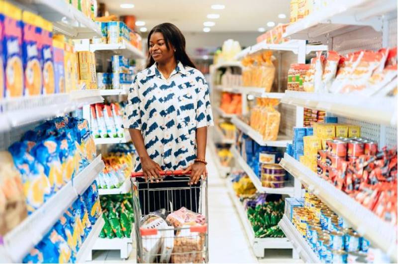 Supermarket giant opens 100 new stores in Spain while others are shutting down