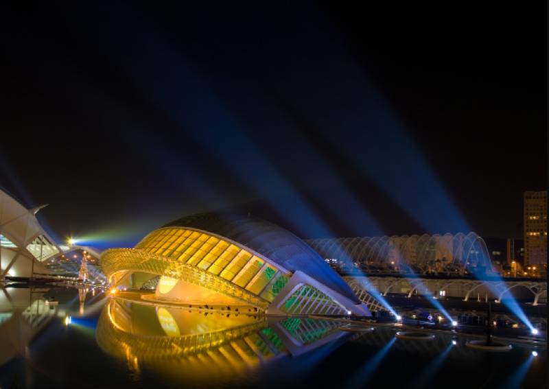 Here are 16 perfect places to celebrate New Year's Eve in Spain and abroad