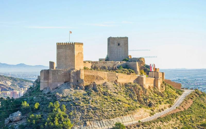 March 14 to 17 Saint Patrick’s Day specials at Lorca castle!