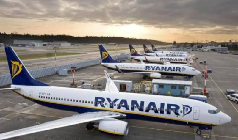 Spain's holiday season under threat as airlines warn they could run out of jet fuel within weeks