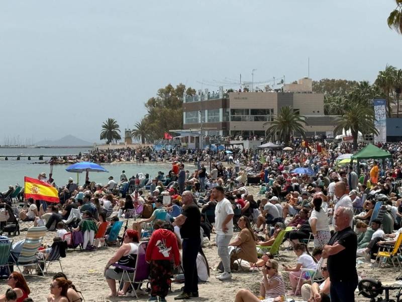 Mar Menor skies draw huge crowds for San Javier Air Festival